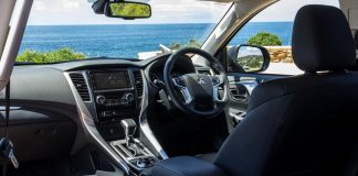 Interior Mobil Pajero Sport 2016