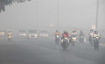 Cara Aman Berkendara Ditengah Kabut Asap