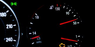 Cara memperbaiki lampu indikator mobil yang mati