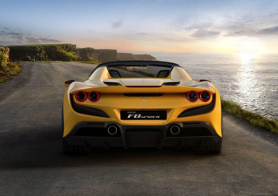 Ferrari F8