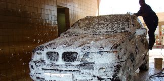 5 Rekomendasi Shampo Mobil Terbaik